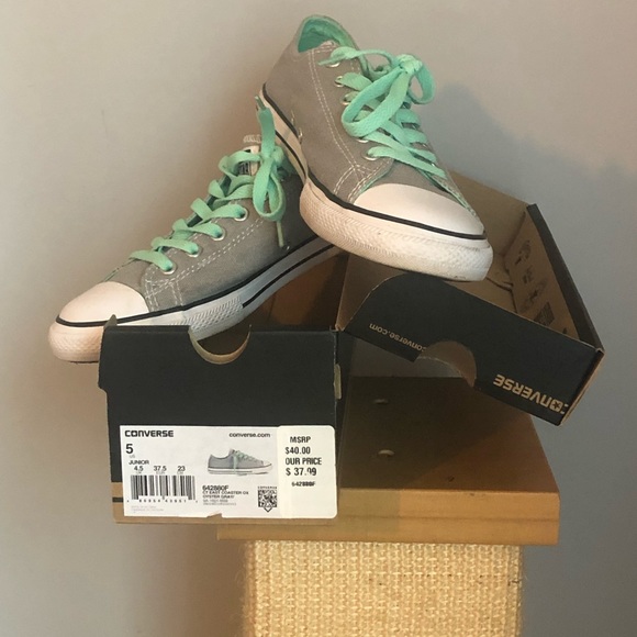 EUC Girls Size 5 Teal Grey Converse - Picture 3 of 7